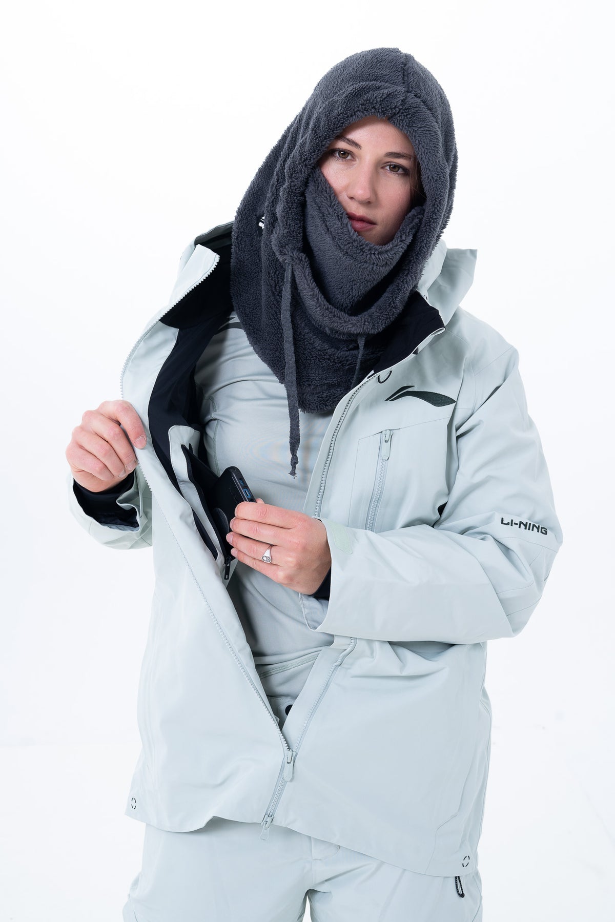 2L GORE-TEX JACKET - WOMEN'S