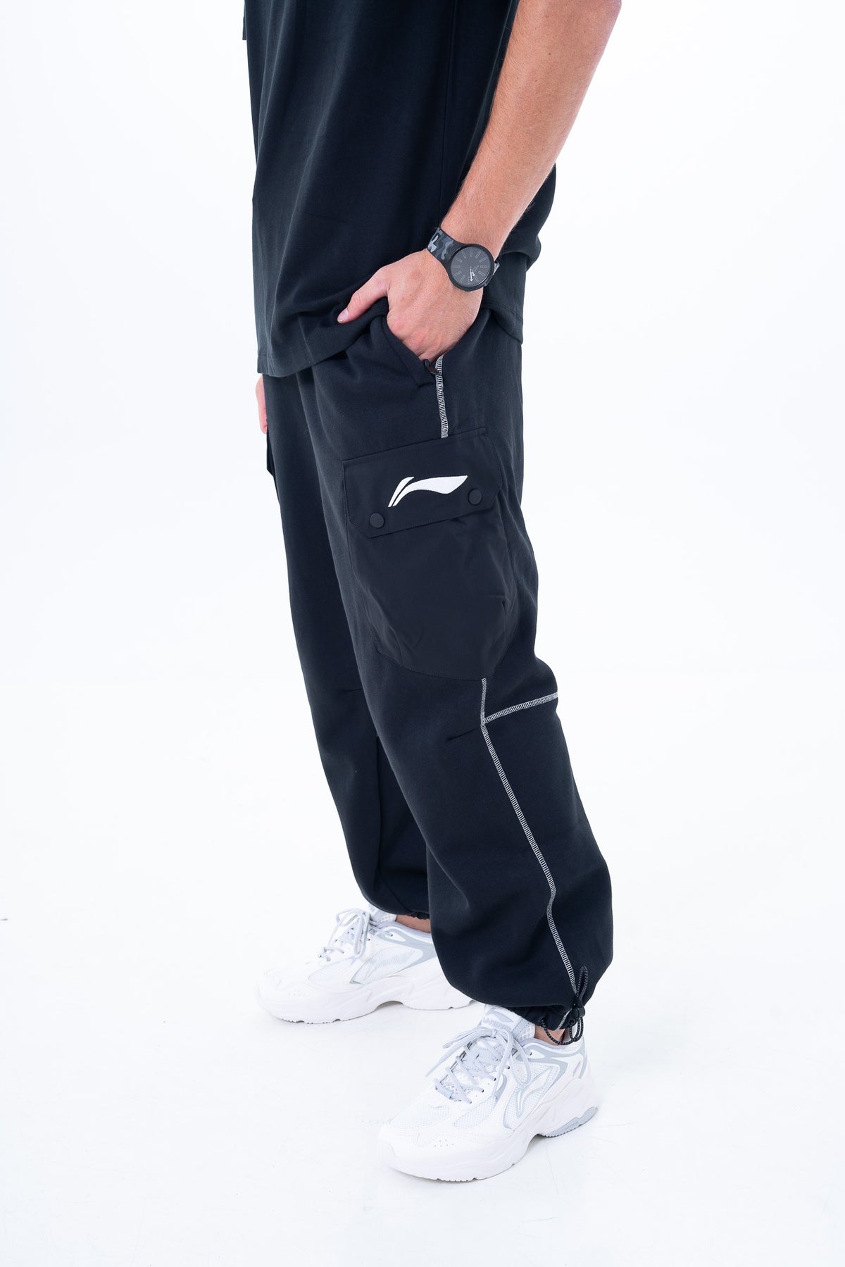 SWEATPANTS