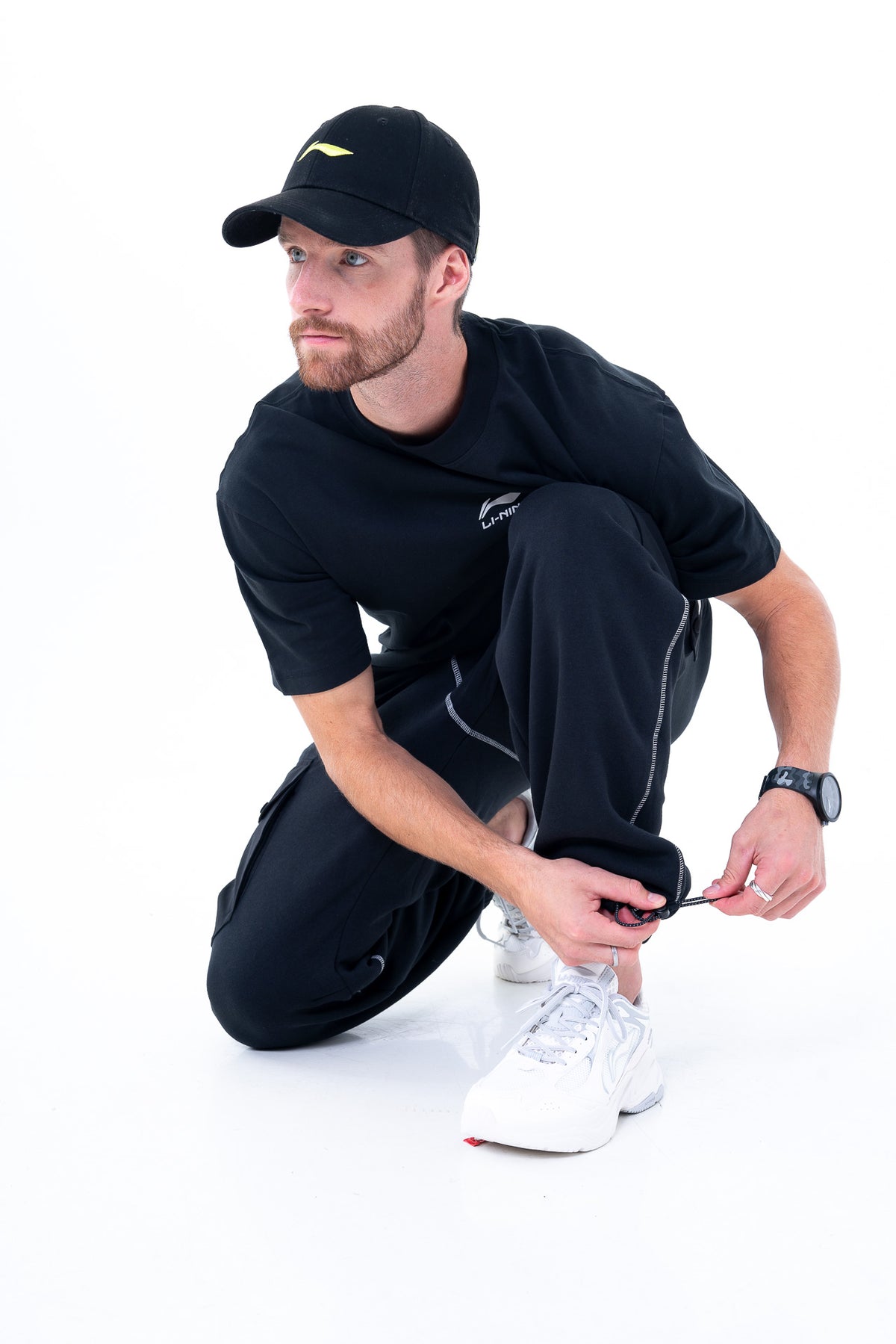SWEATPANTS